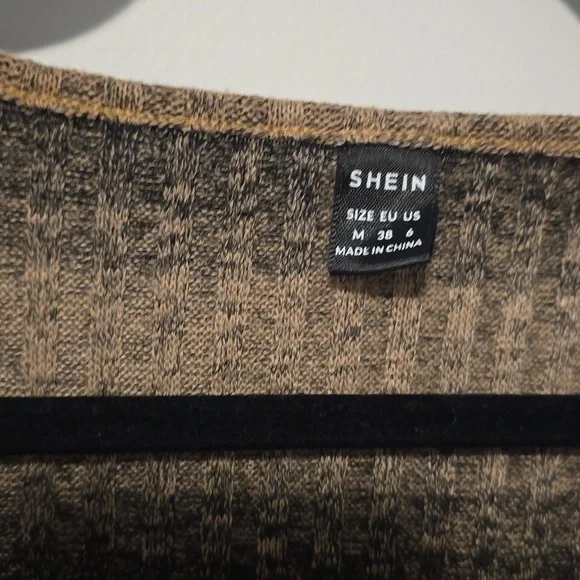 SHEIN Top - Picture 2 of 3